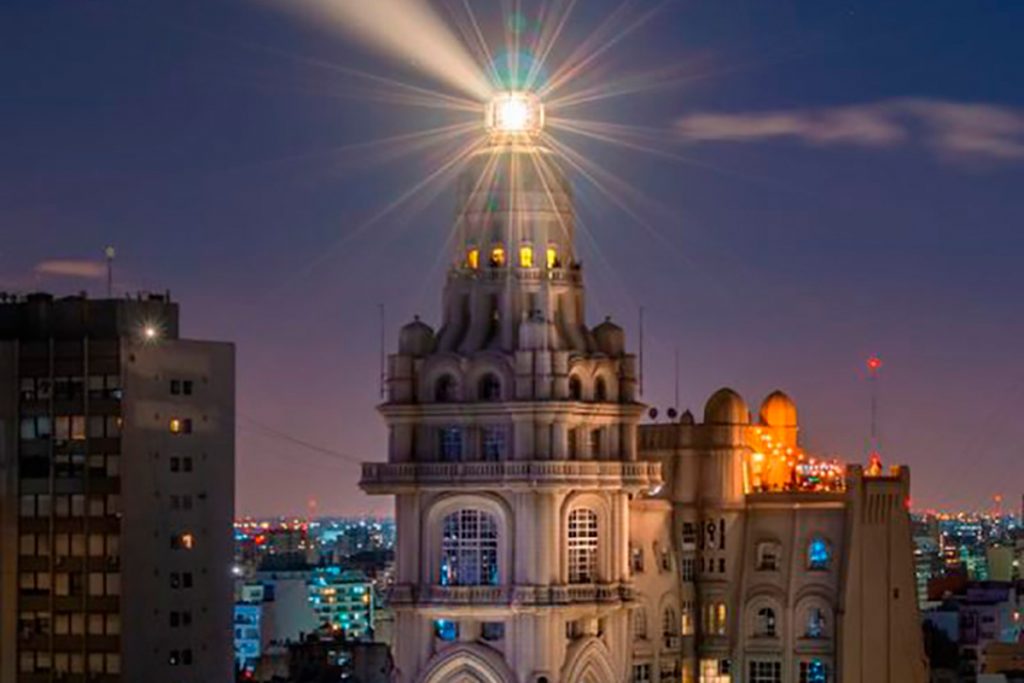 El Palacio Barolo cumple 100 años: historias y misterios de una joya arquitectónica porteña 1 El Palacio Barolo cumple 100 años: historias y misterios de una joya arquitectónica porteña