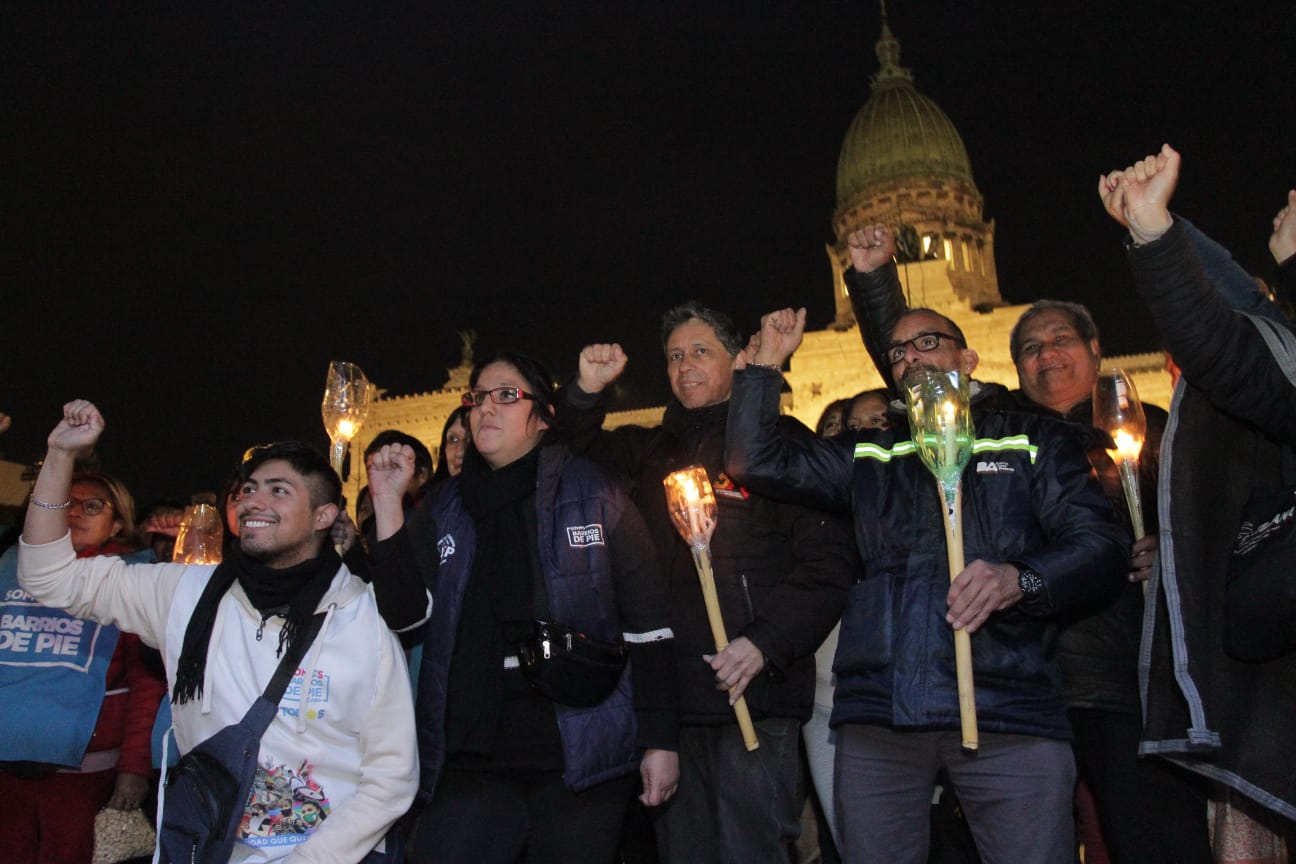 Organizaciones sociales realizaron un «frazadazo» en cierre del encuentro de personas en situación de calle