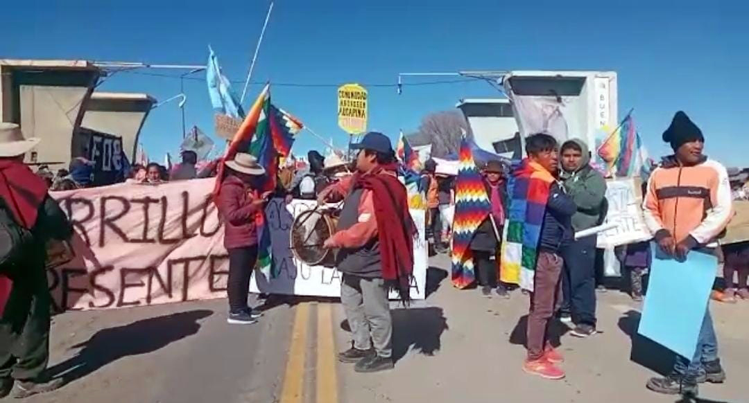 La protesta en La Quiaca: música, colores y un pueblo que pide más salarios y menos reforma