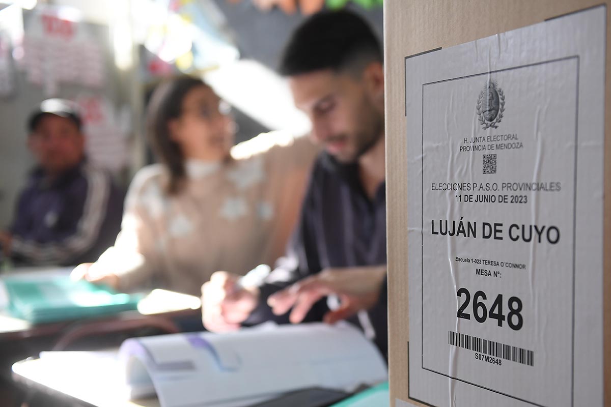Cerraron con normalidad las elecciones para elegir gobernador de Mendoza