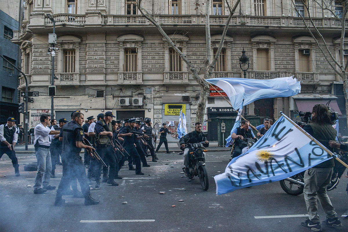 Diputado de Juntos por el Cambio comparó un posible gobierno de Bullrich con la serie «Diciembre 2001»