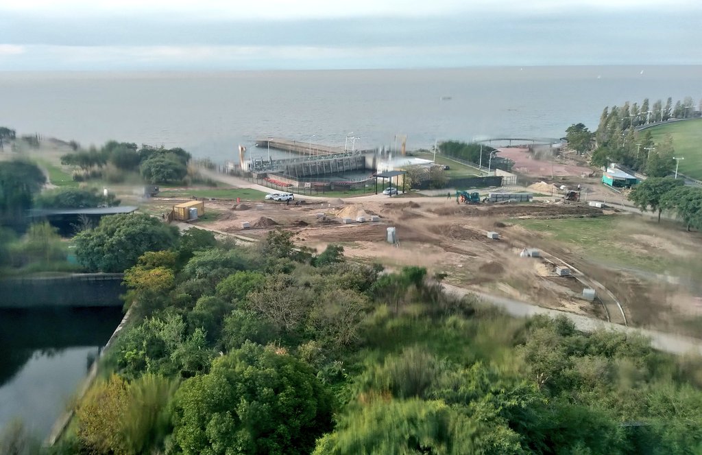 Pese al fallo judicial, la Ciudad continúa la construcción del polo gastronómico dentro de la Reserva Ecológica