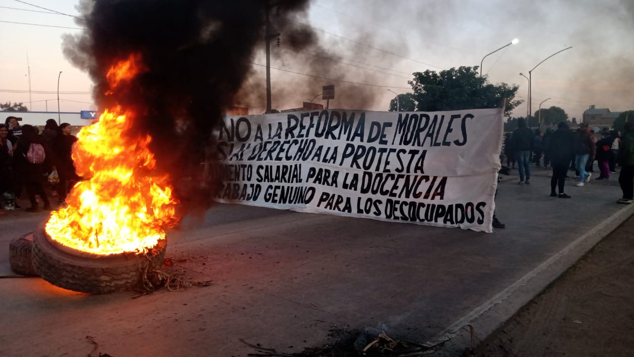 Jujuy rechaza la arremetida de Gerardo Morales contra el derecho a la protesta y los salarios docentes