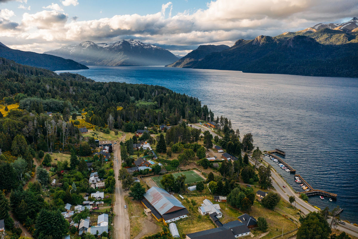 De Tierra del Fuego a Catamarca: cuáles son los 7 pueblos argentinos candidatos a ser el mejor del mundo