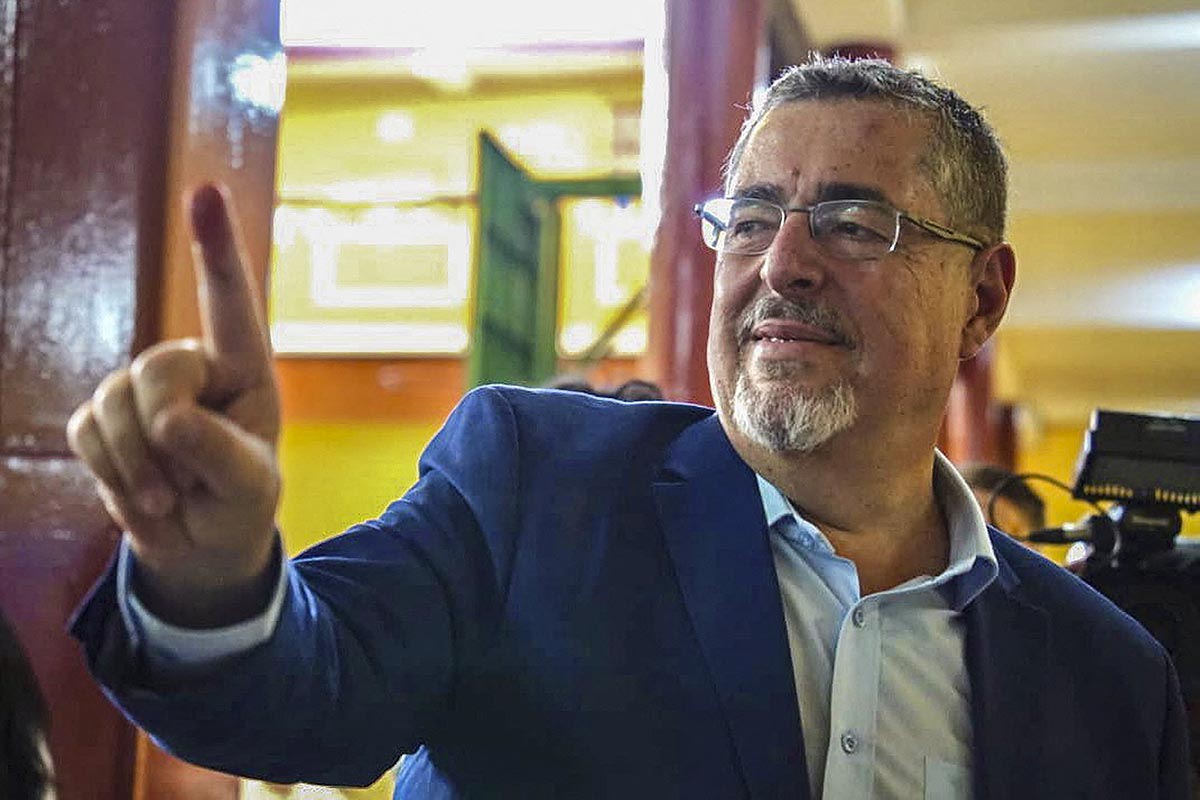 El progresista Arévalo se consagra presidente de Guatemala