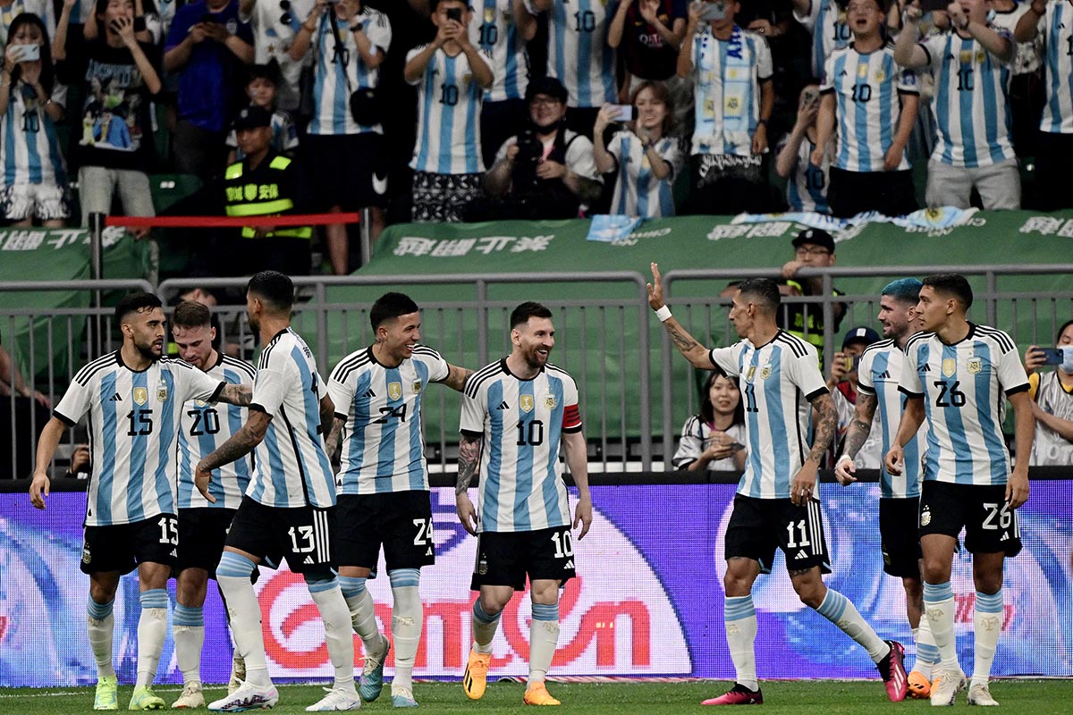 Dos motivos para recordar el triunfo: el gol más rápido de Messi y el debut de Garnacho