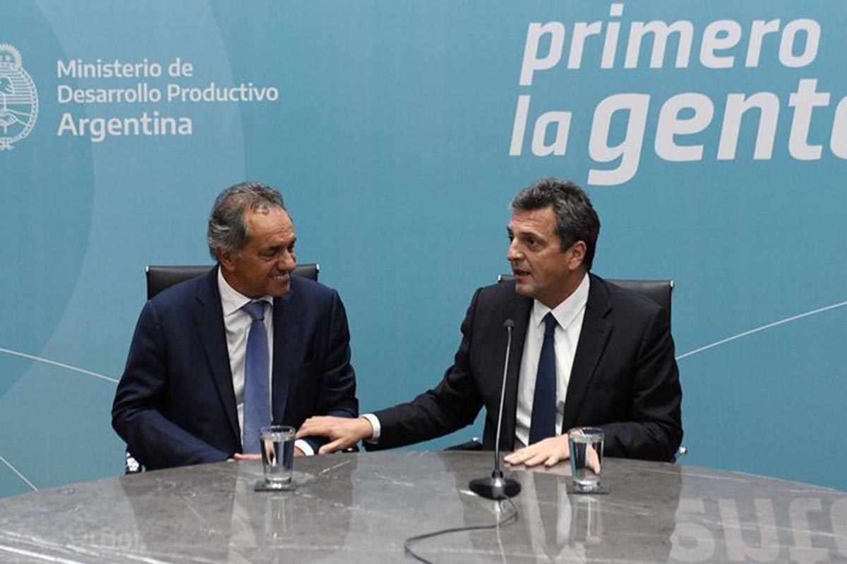 Massa se reúne con Scioli y con el titular de la UIA