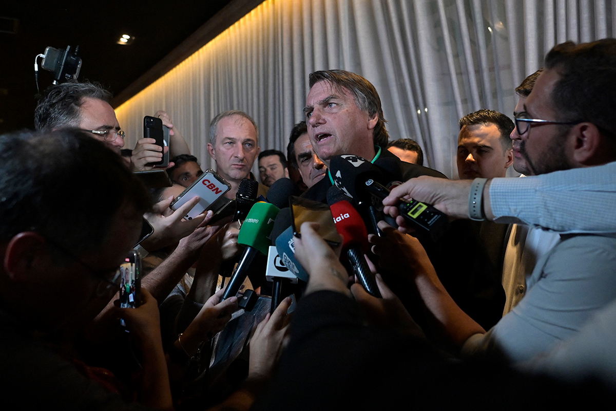 Bolsonaro: el poder que le abrió las puertas hoy lo condena al ostracismo