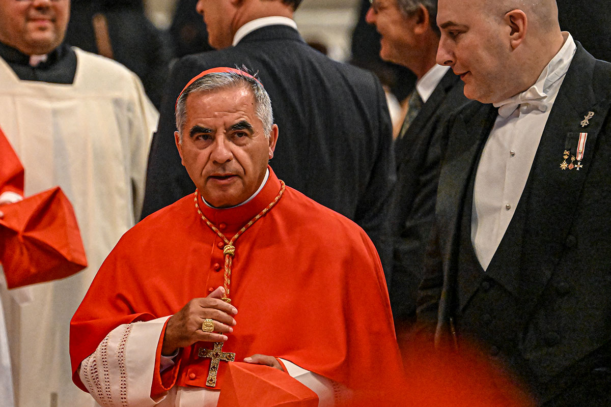 Piden más de 7 años de prisión para el ex «número tres» del Vaticano