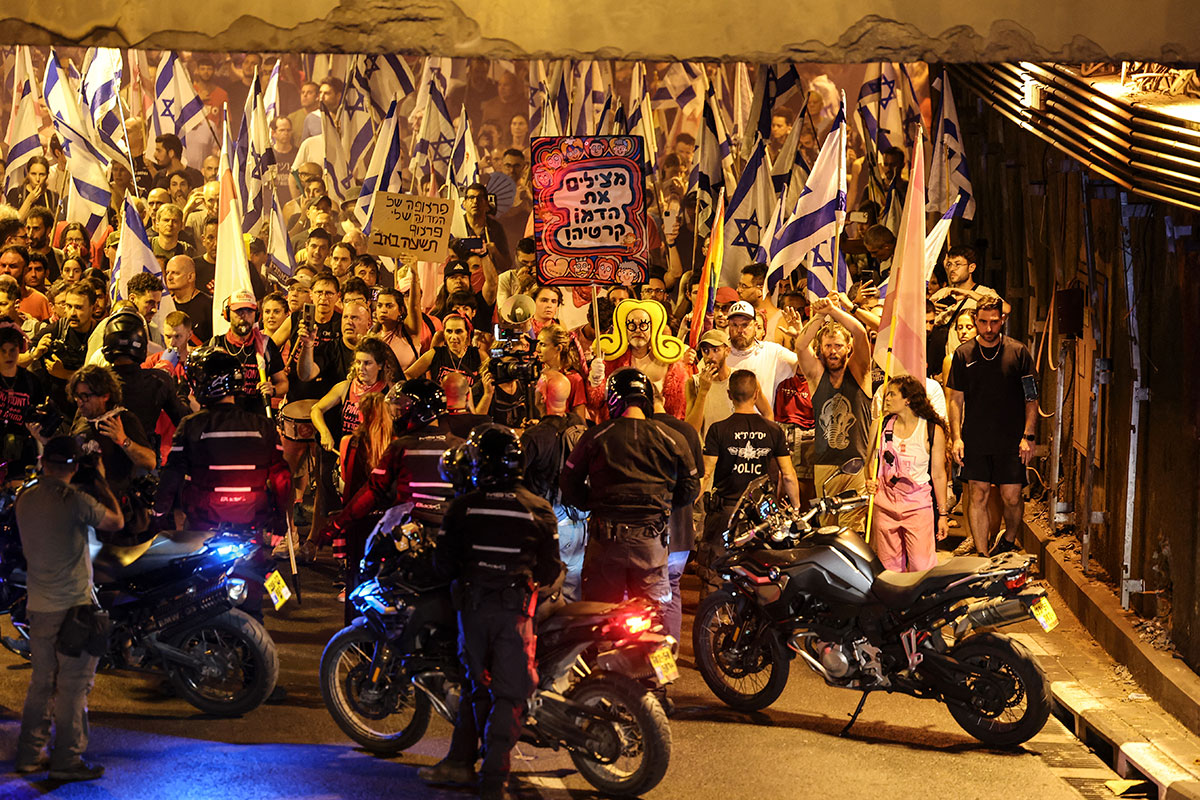 Miles de israelíes volvieron a tomar las calles en rechazo a la polémica reforma judicial