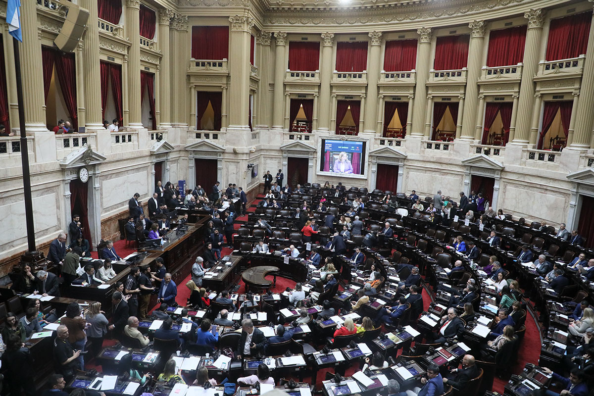 Ganancias en Diputados: el oficialismo busca emitir dictamen sobre proyecto