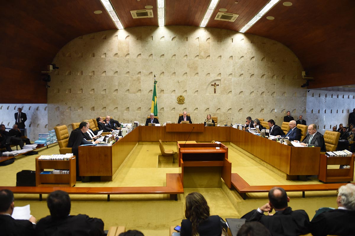 La Corte Suprema brasileña suspendió la política de armas de Bolsonaro
