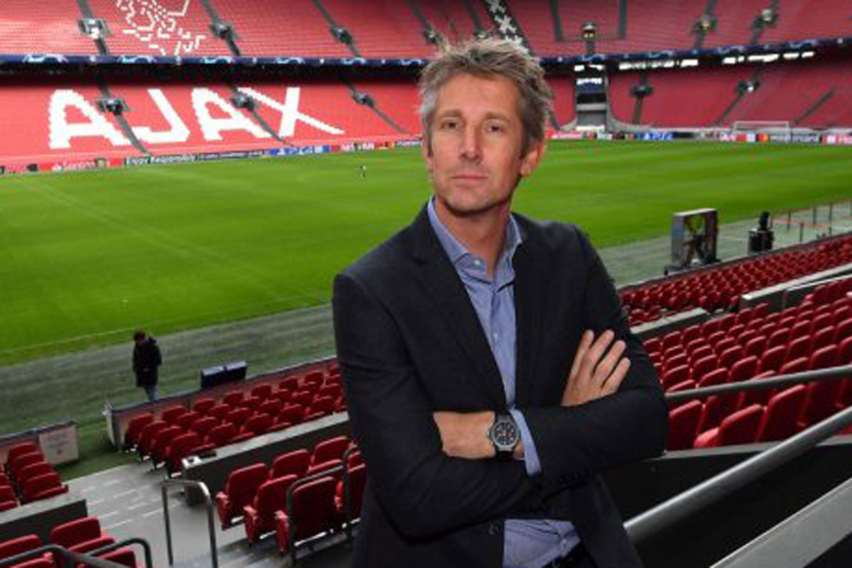 Sufrió un ACV Edwin van der Sar, arquero recordado por el cabezazo de Ortega en el 98