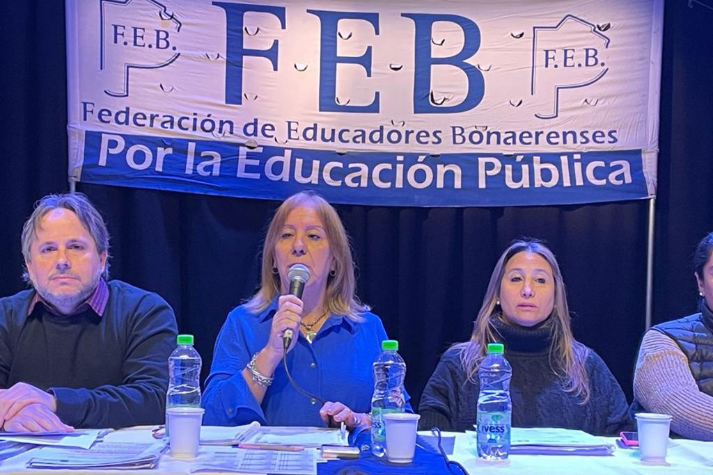 Paritarias: los docentes aceptaron la suba del 45% propuesta por Provincia