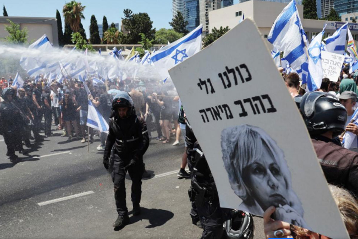 Pese a las masivas protestas, el Congreso israelí aprobó una polémica cláusula de la reforma judicial