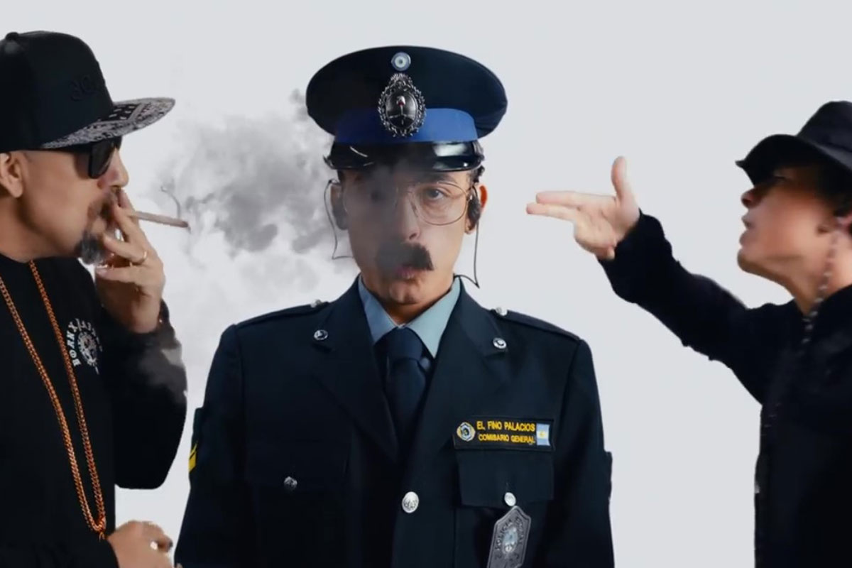 Trueno denuncia la violencia policial disfrazado del “Fino” Palacios en su nuevo video con Cypress Hill