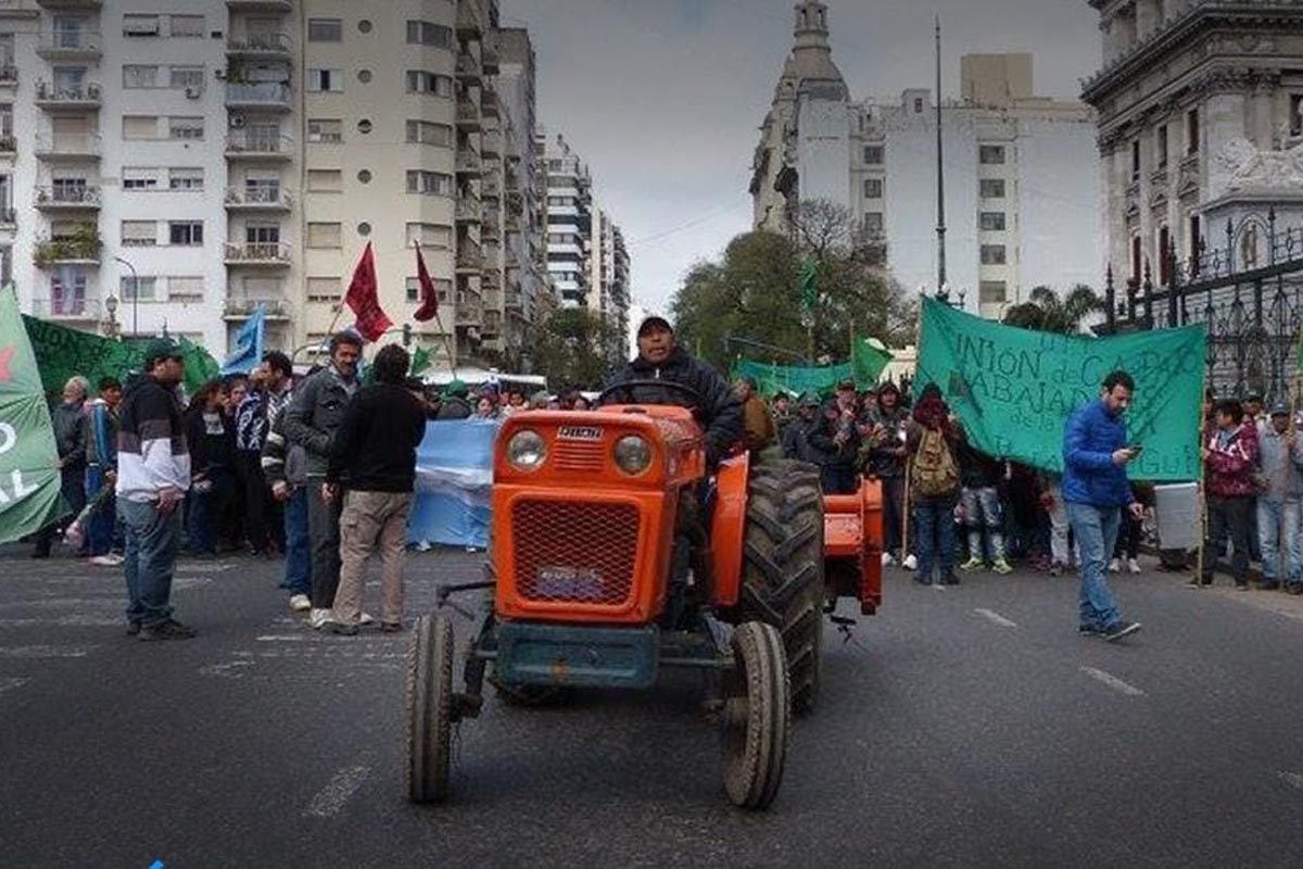 Caravanazo de la  Mesa Agroalimentaria Argentina al Congreso Nacional