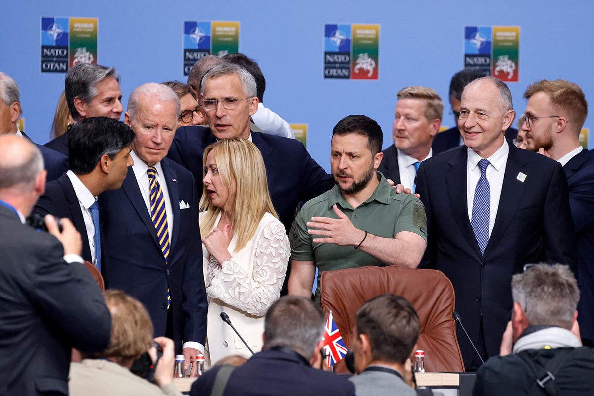 La OTAN enfría la incorporación de Ucrania pero anuncia otro paquete de ayuda