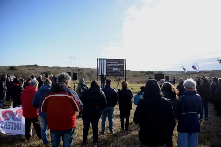 Señalizaron como Sitio de Memoria el lugar donde fueron hallados dos cuerpos de trabajadores del diario La Nueva Provincia