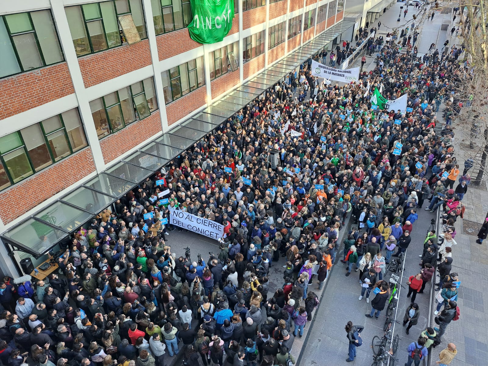 Todas las voces todas: en defensa de la ciencia