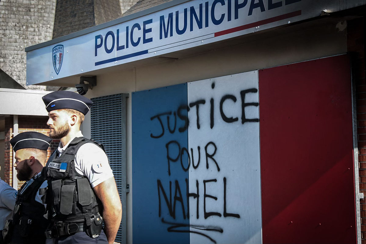Francia: detuvieron a cinco policías por la muerte del joven durante las protestas