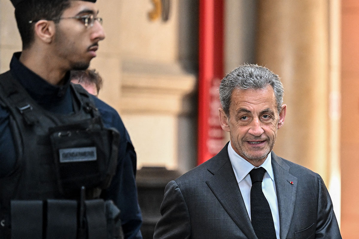 Condenan al expresidente francés Sarkozy por haber recibido fondos de campaña de Gadafi