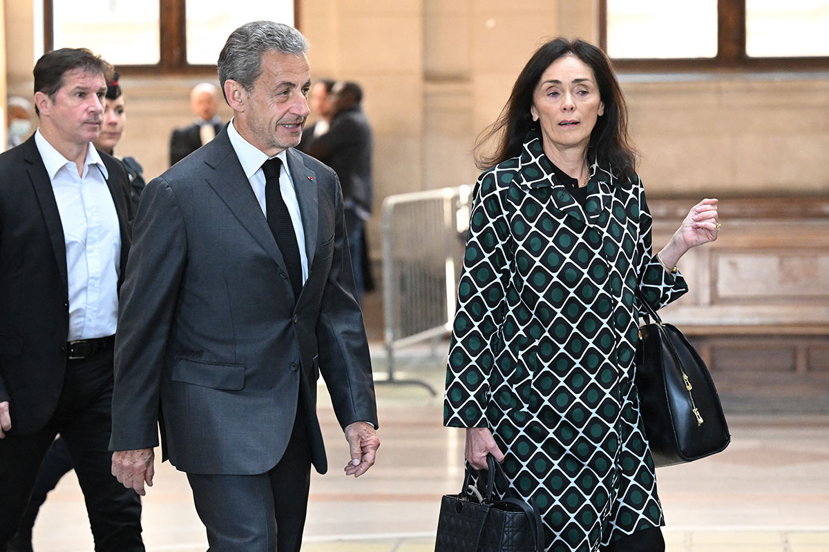 Juzgarán a Sarkozy, acusado recibir dinero de Kaddafi para una campaña
