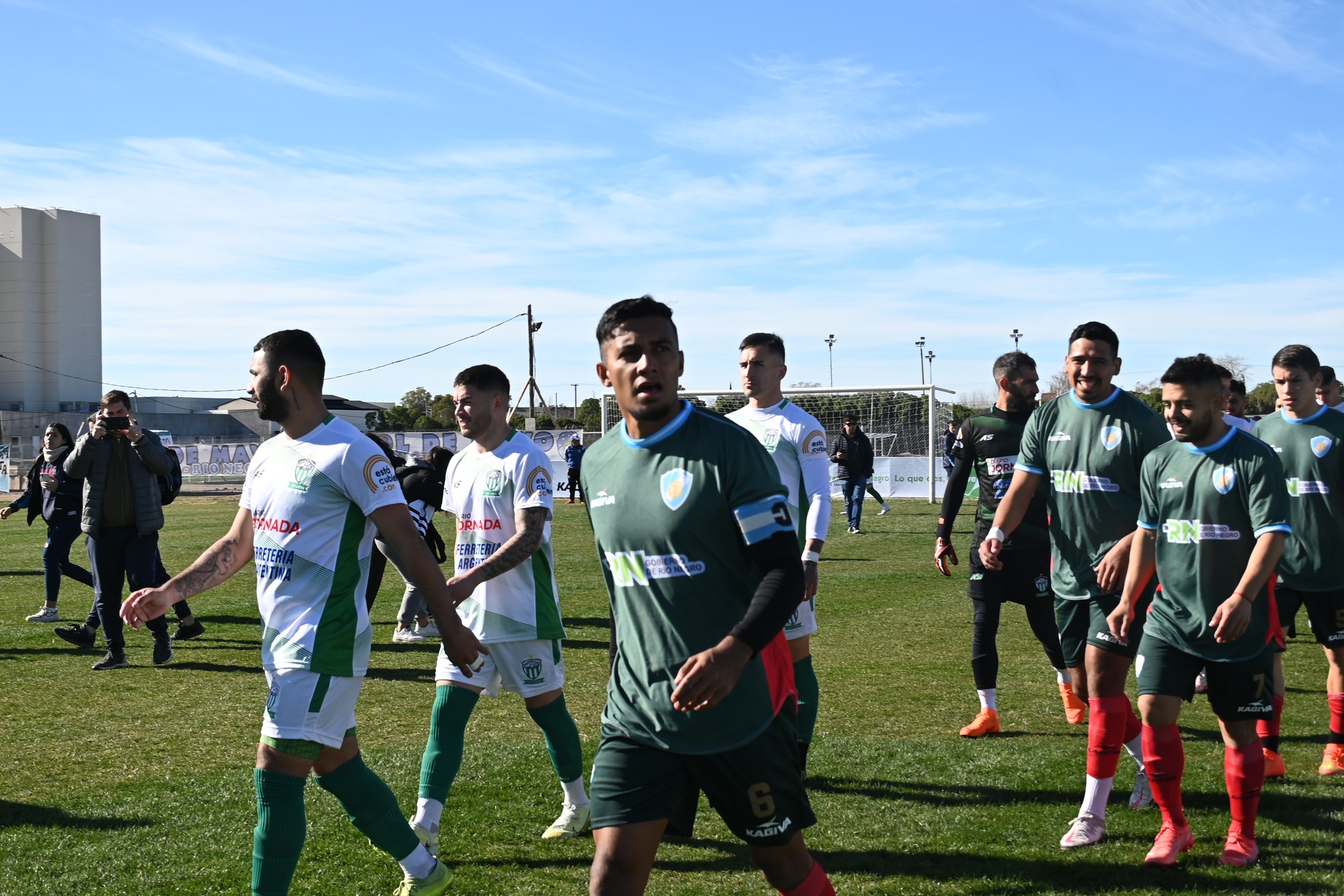Un bangladesí en la Patagonia: debut con gol para Jamal Bhuyan en el fútbol argentino