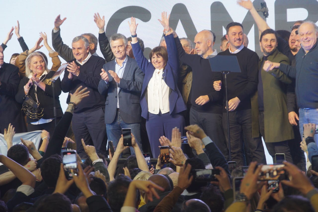 Bullrich enfrenta el dilema de cómo pararse frente a Milei y el larretismo su posible disolución