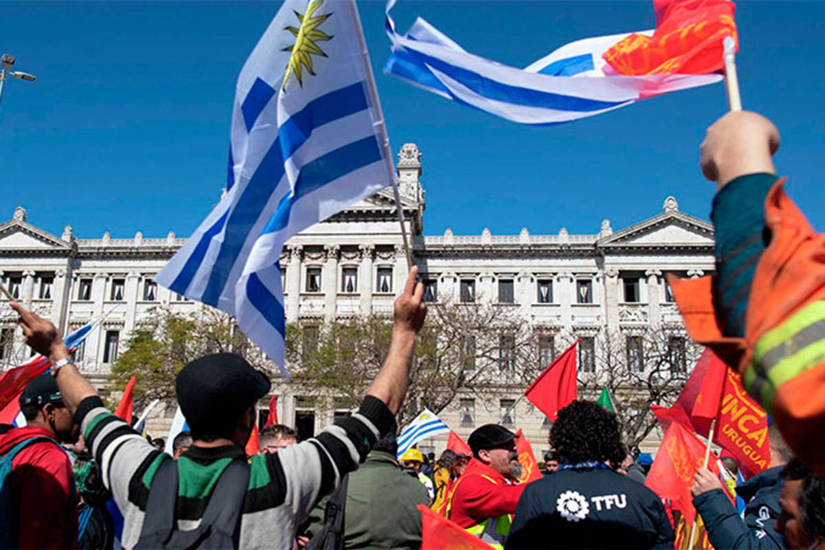 La central sindical uruguaya convocará a un plebiscito para modificar la reforma previsional