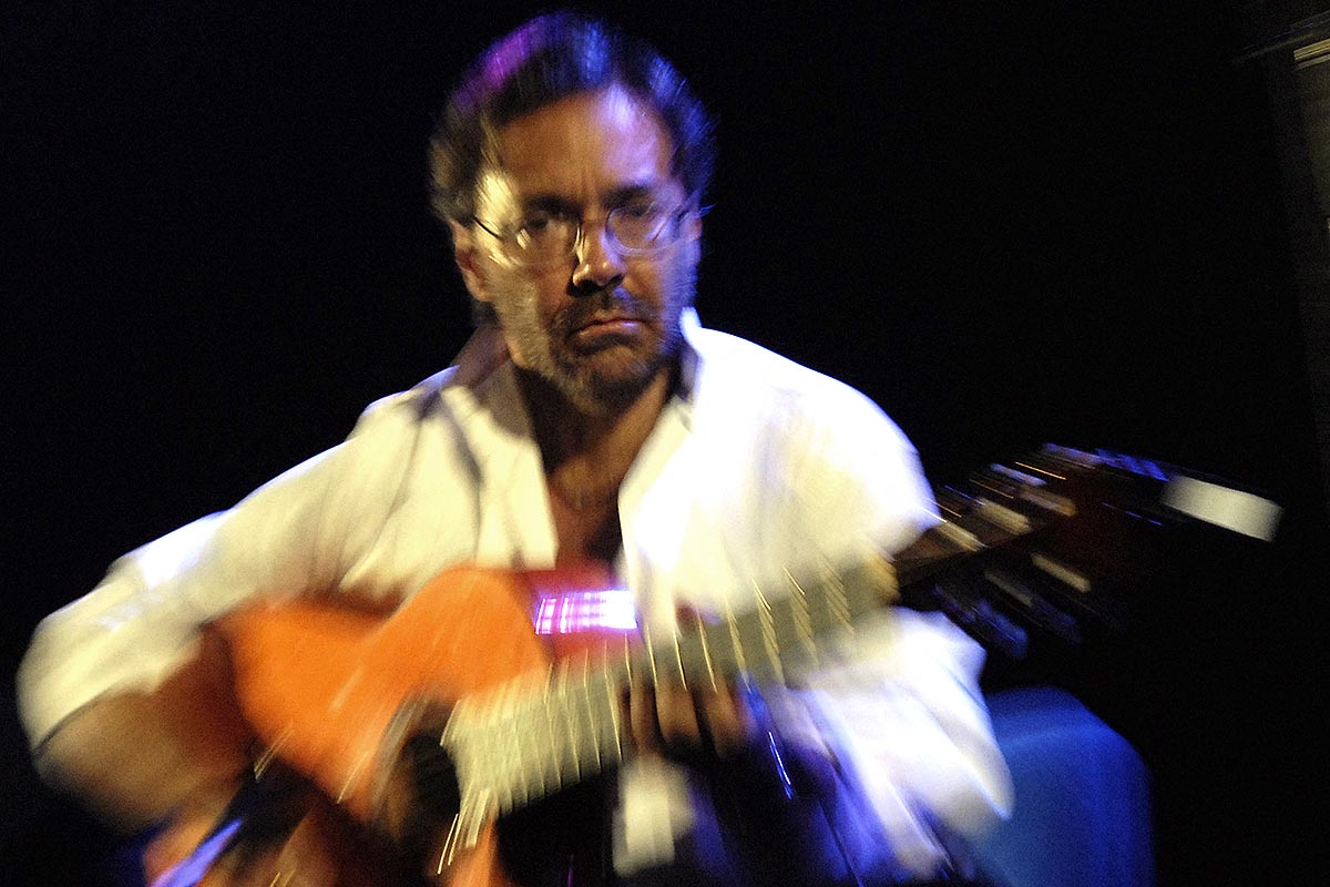 Vuelve Al Di Meola, emblemático guitarrista y referente del jazz-fusión
