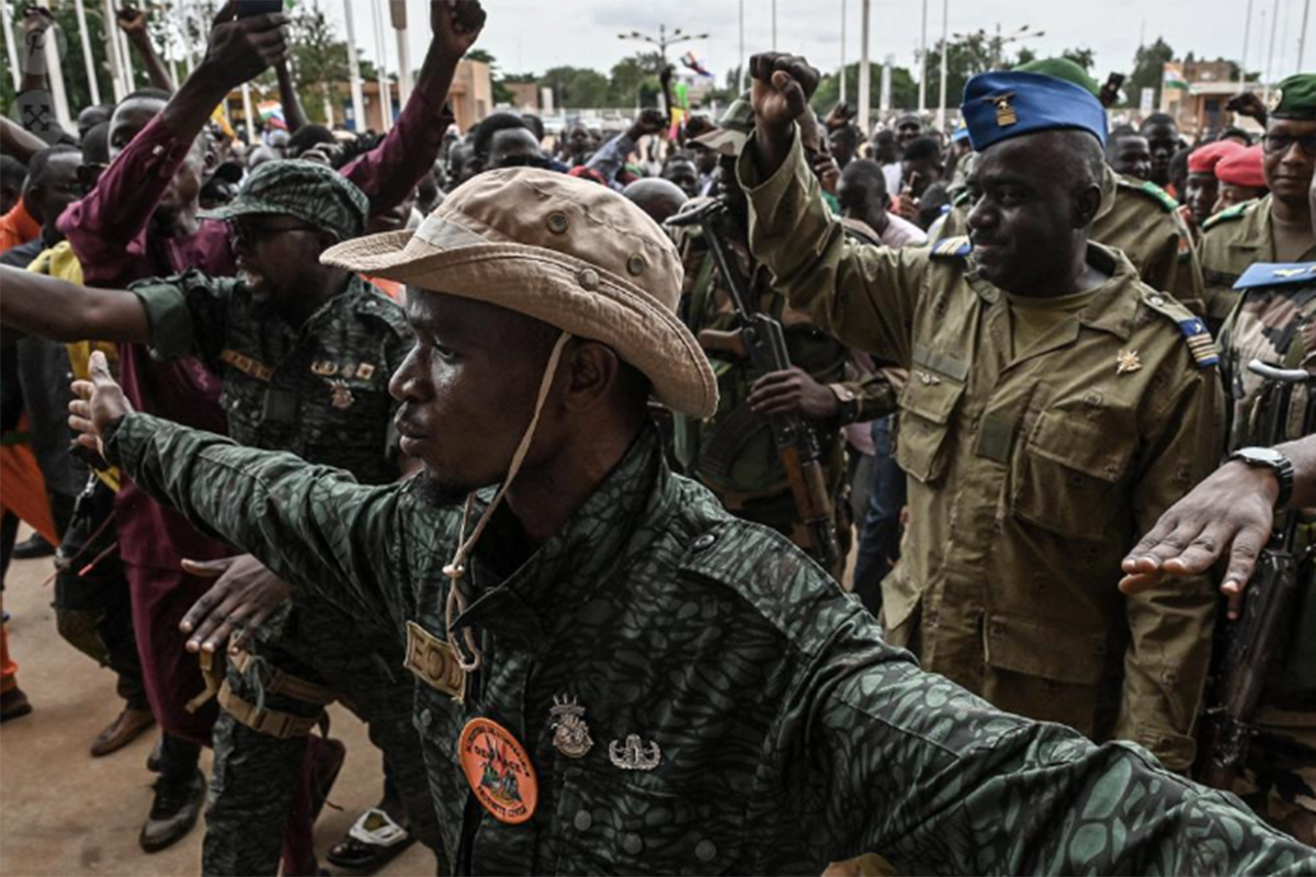 África transita su sexto golpe de Estado en tres años