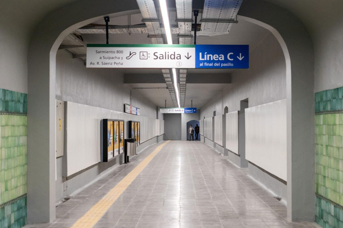Ni más estaciones ni nuevas líneas: Larreta inauguró un pasillo en el subte