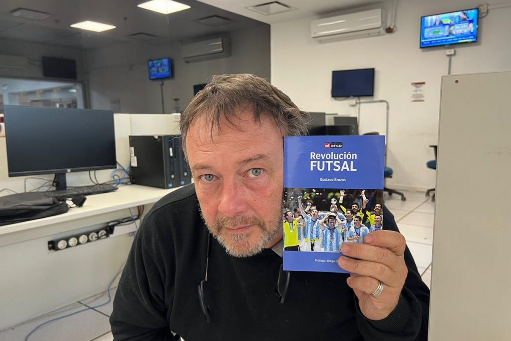 Un libro para contar una épica: Revolución Futsal 2 Un libro para contar una épica: Revolución Futsal