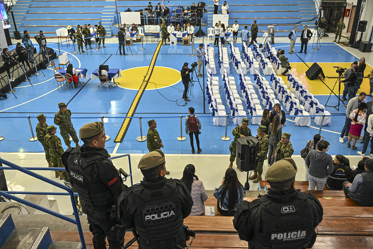 Más de 100 mil policías y militares se desplegarán en el operativo para las elecciones del domingo
