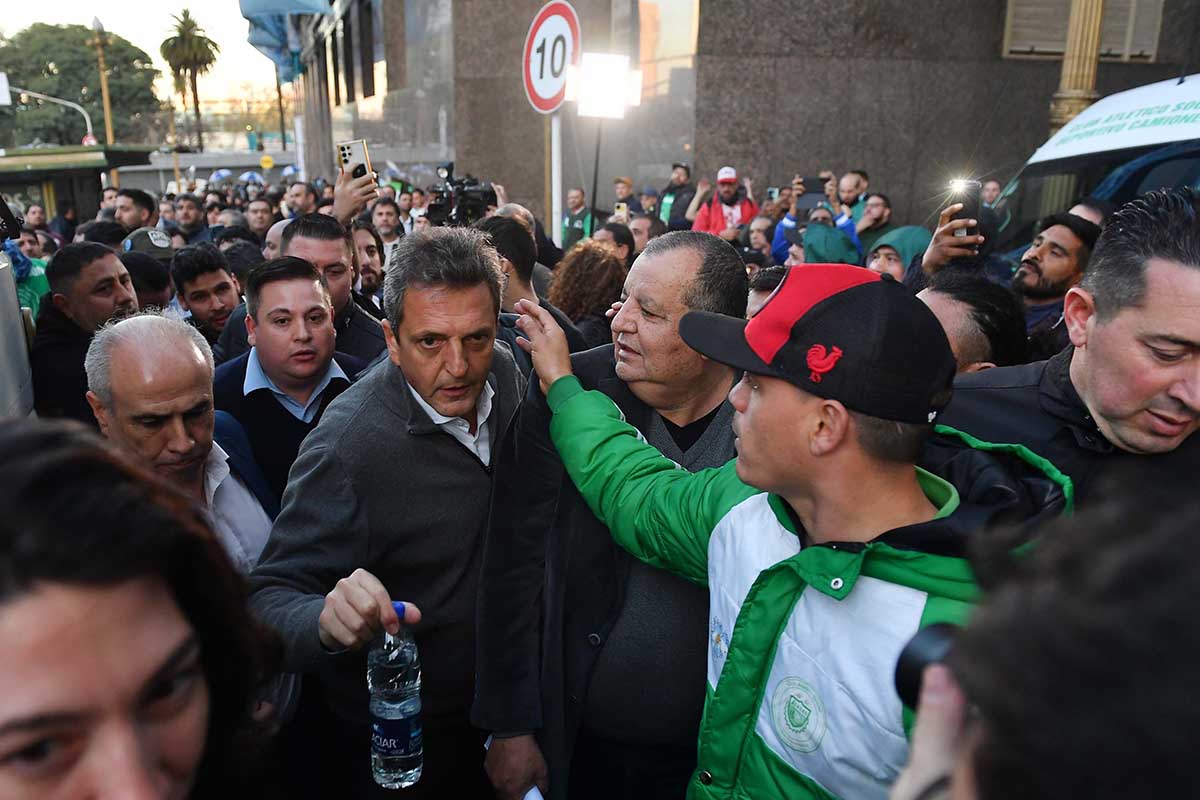 En el comando de campaña de Massa sostienen que el ministro copó la agenda y repunta en las encuestas