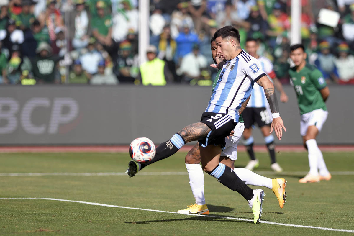 Sin Messi, Argentina le gana a Bolivia en la altura de La Paz 2 a 0