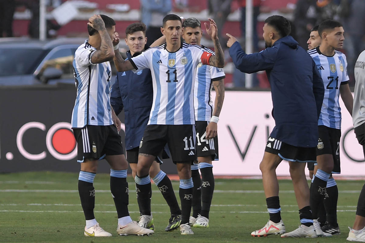 Argentina goleó donde pocos ganan: 3 a 0 a Bolivia en La Paz, y sin Messi