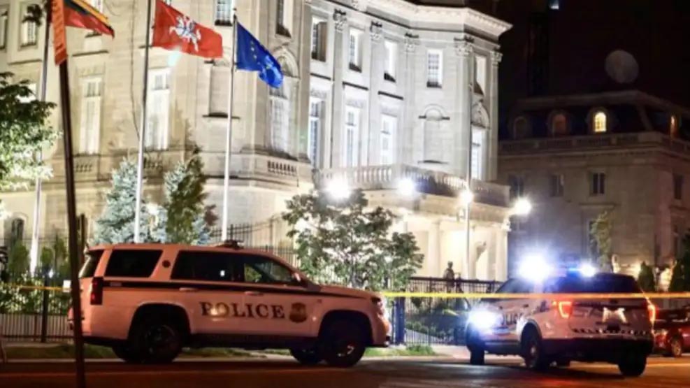 El gobierno cubano denunció un ataque terrorista contra su embajada en Estados Unidos