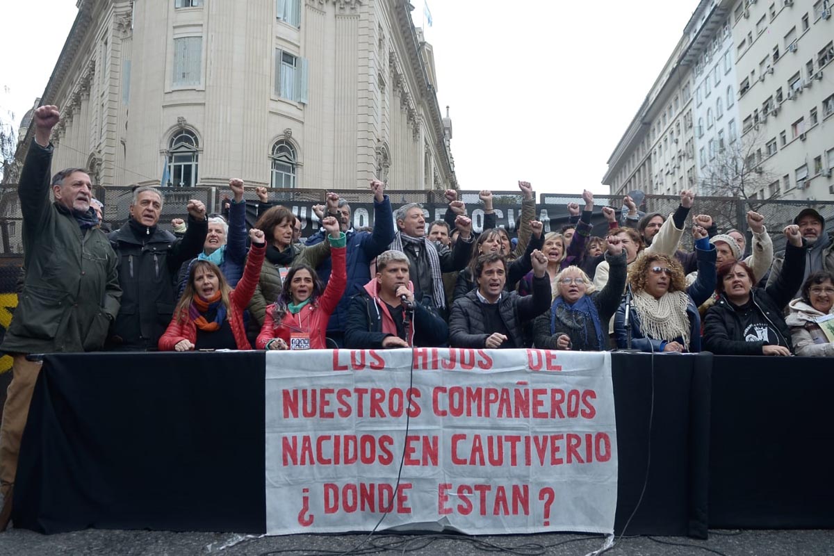 Encuentro Memoria, Verdad y Justicia repudió a Victoria Villarruel en la previa del acto en la Legislatura