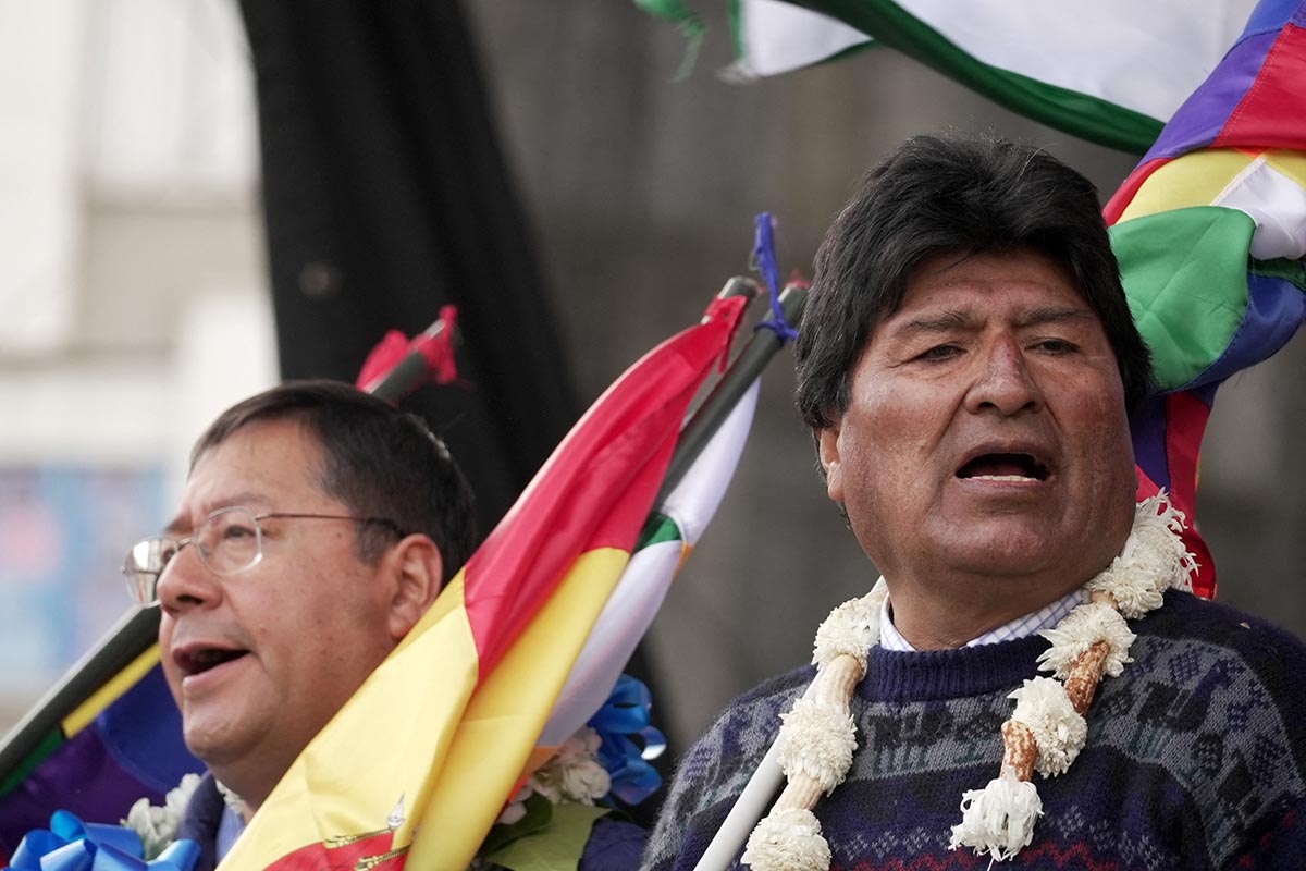 Evo Morales acusa al gobierno boliviano de querer inhabilitar su candidatura