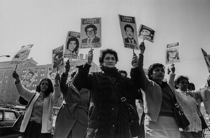 “Nuestra urgencia por vencer”, una muestra que refleja la lucha de las mujeres contra la dictadura