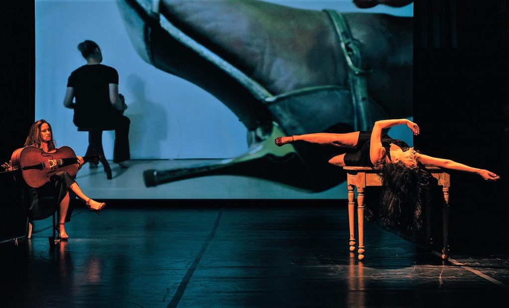 Un espectáculo de tango que deconstruye los roles de género y suma tecnología 4 Un espectáculo de tango que deconstruye los roles de género y suma tecnología