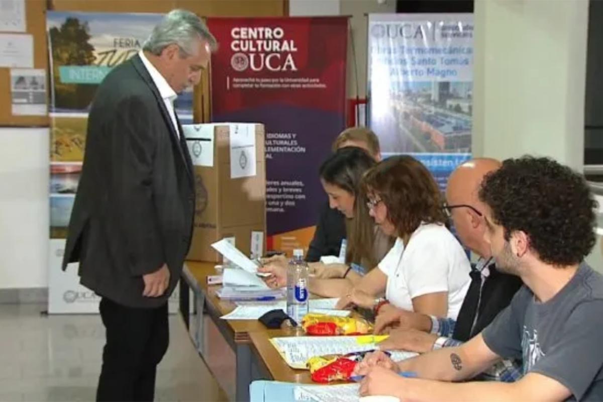Alberto Fernández: “Es un día particularmente importante, los argentinos estamos definiendo el futuro”