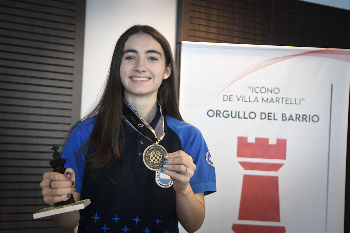 Del regalo de un tablero en un «Todo por 2 pesos» a campeona mundial juvenil: la gesta de Candela Francisco