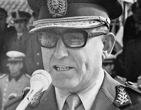 Pidieron ampliar la acusación contra el represor Riveros y juzgarlo por el homicidio de Mario Hernández