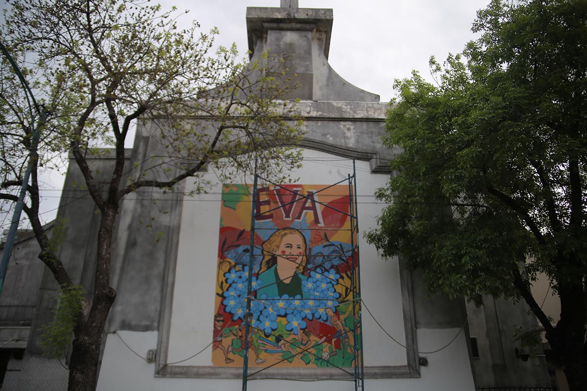 Inauguran un mural dedicado a Evita bajo la consigna «Sin memoria no hay libertad»