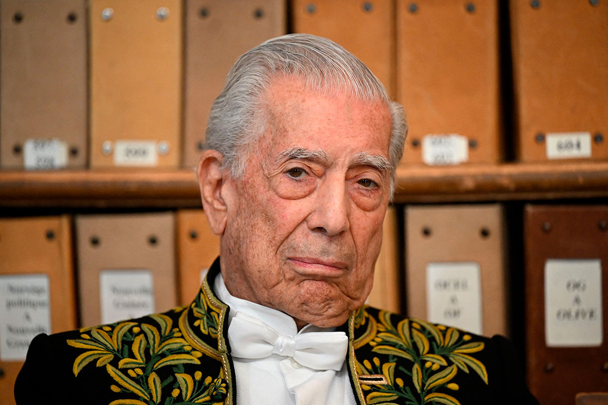 A los 88 años, falleció Mario Vargas Llosa