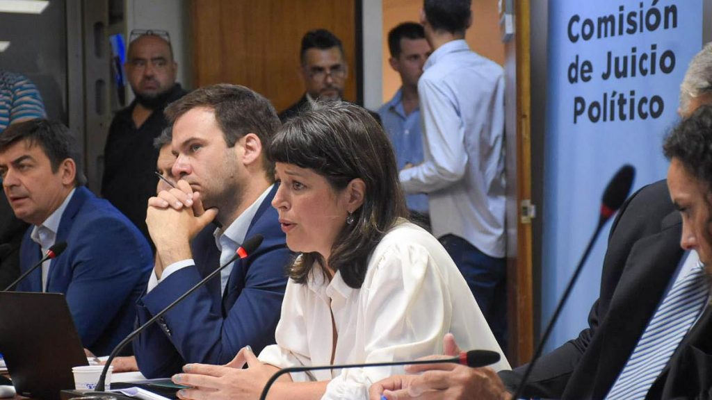 Se aprobó el dictamen para realizar el juicio político a la Corte Suprema por "mal desempeño" 2 Se aprobó el dictamen para realizar el juicio político a la Corte Suprema por "mal desempeño"