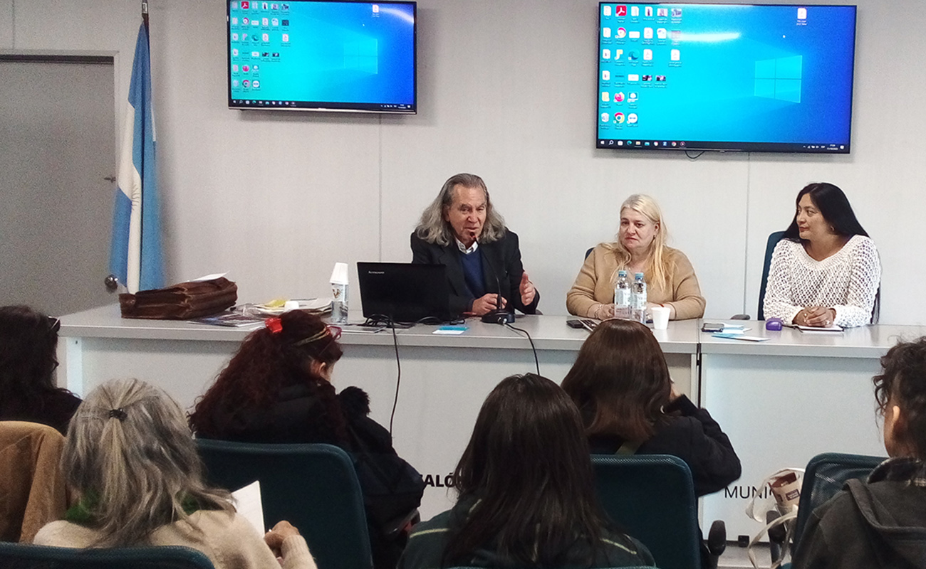 Pablo Llonto brindó un taller de Derechos Humanos